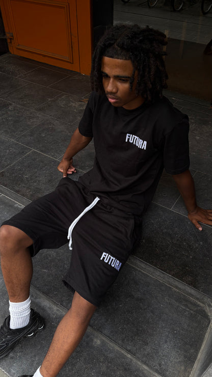 futura short "black"